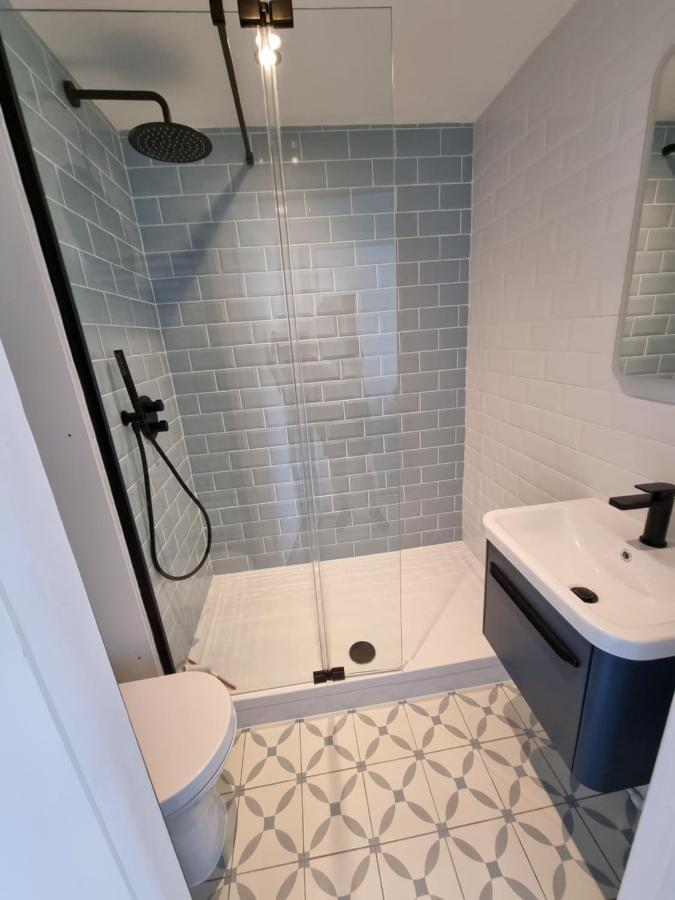 スワネージHightide - 2 Bed With Parking, Balcony & Sea View.アパートメント エクステリア 写真