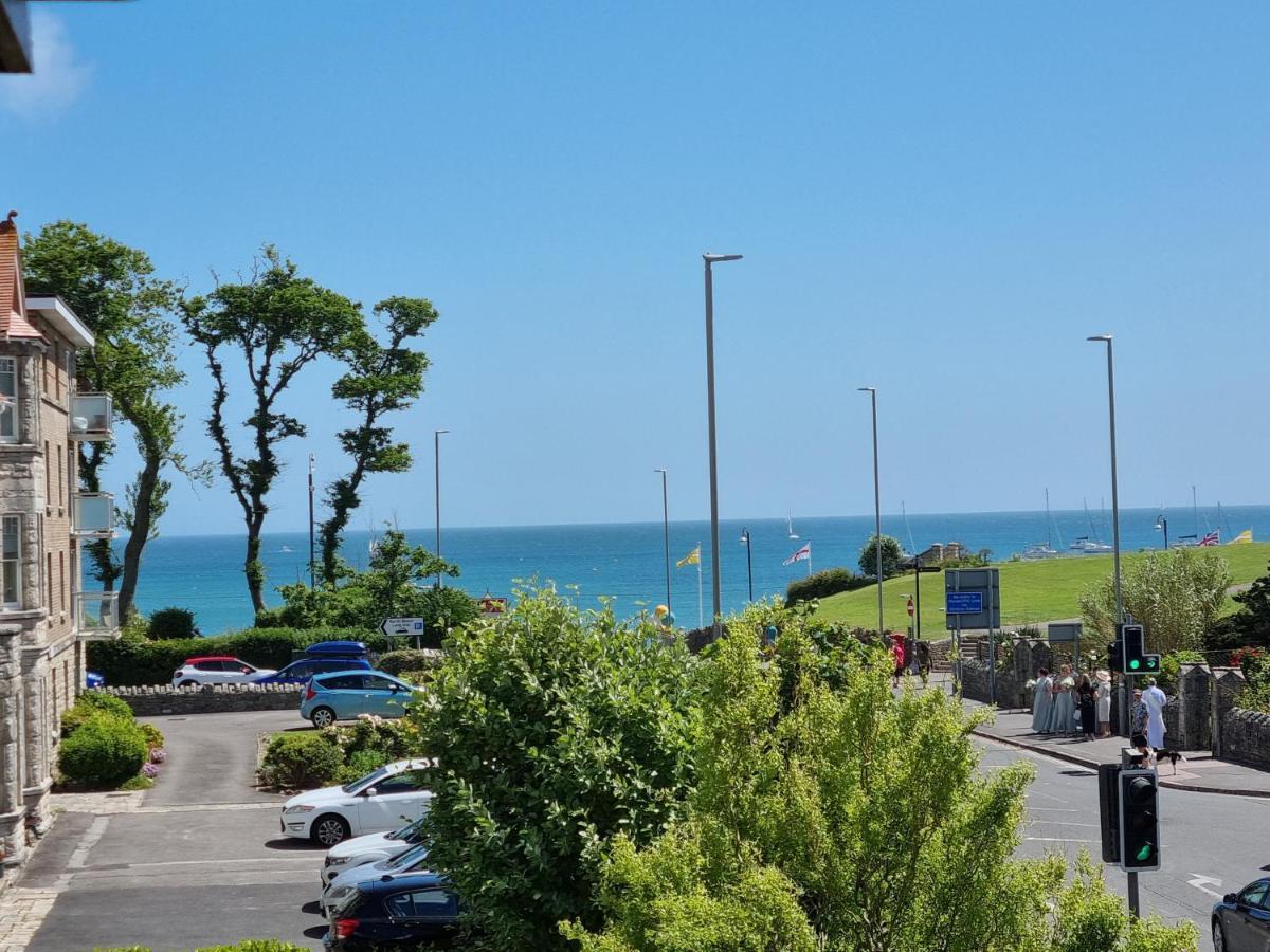 スワネージHightide - 2 Bed With Parking, Balcony & Sea View.アパートメント エクステリア 写真