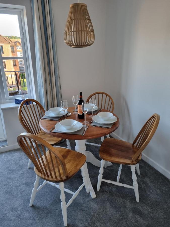 スワネージHightide - 2 Bed With Parking, Balcony & Sea View.アパートメント エクステリア 写真
